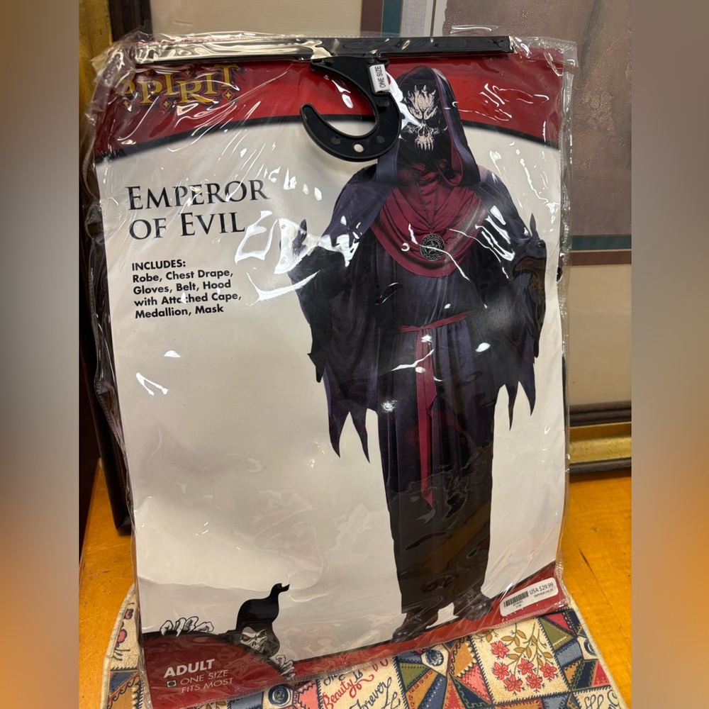 Spirit Emperor of Evil Costume in Black and Red